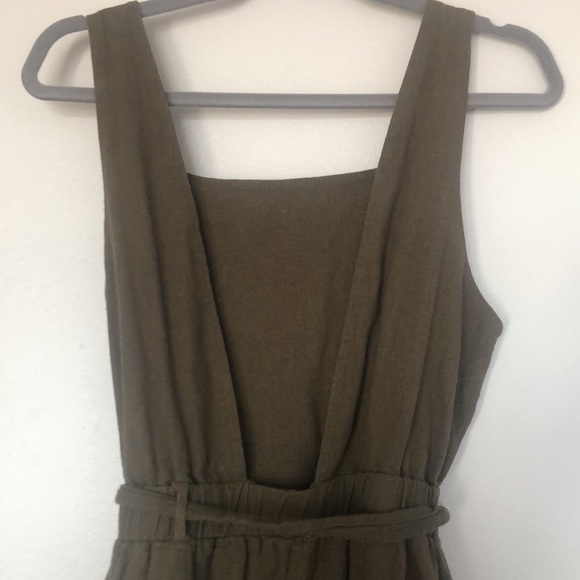MONTEAU | Linen Cropped Jumpsuit - Picture 3 of 6